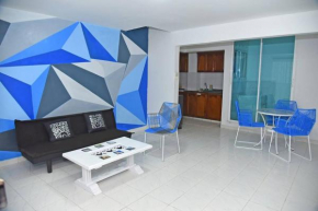 Modern 2BR Apartment walking distance from Airport